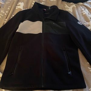 Tommy Hilfinger winter coat. Men’s and Women’s. Great material and I loved it!